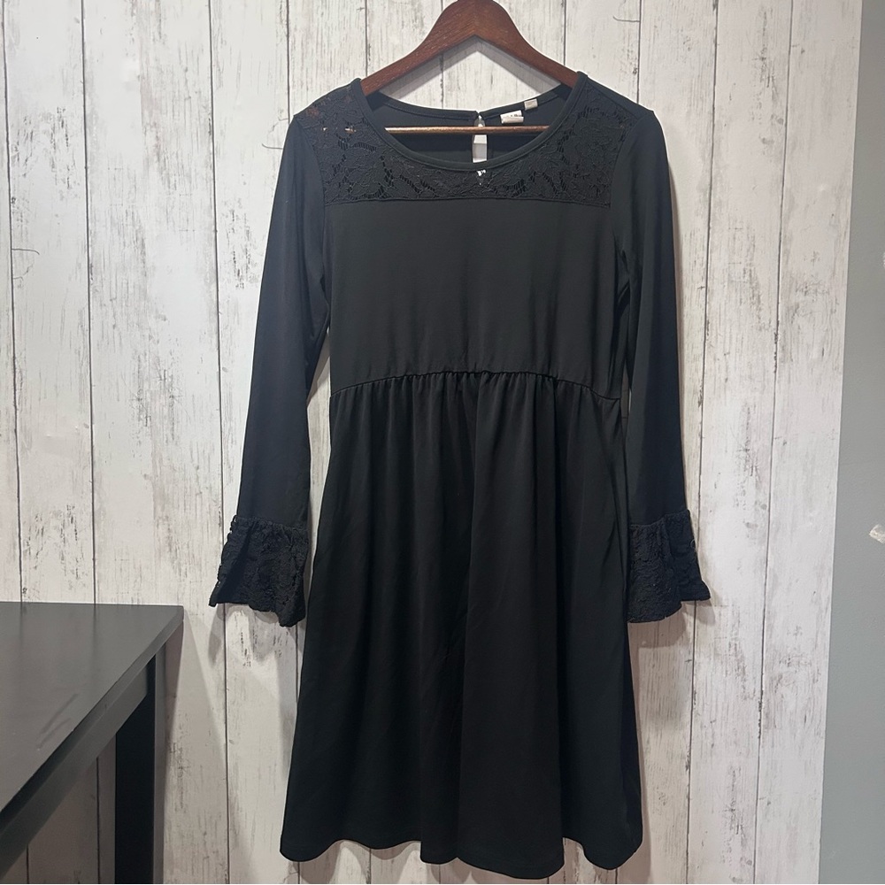 Gap Maternity Black Lace Yoke Empire Waist Dress Long Sleeve Small